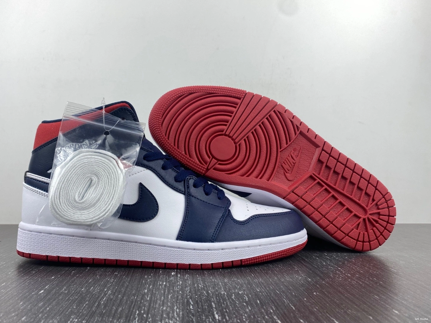 Jordan 1 USA Mid - 852542-104 SE 0518